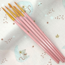 5 pinceles redondos rosas